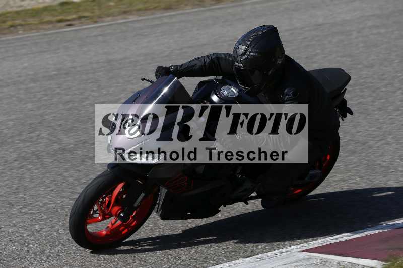 /01 02.04.2026 MAZ ADR/Gruppe gelb Gruppe gruen/60